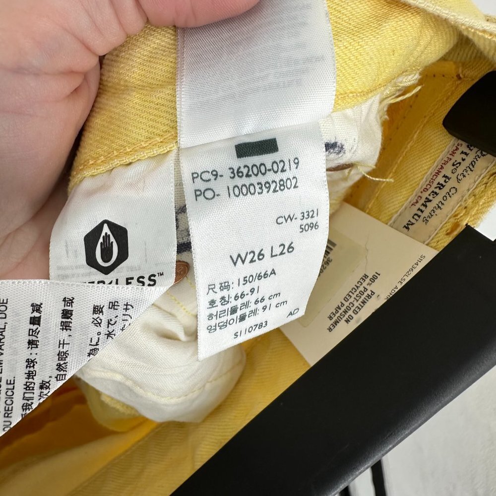 Levi's Yellow Straight Leg Jeans NWT - Picture 10 of 12